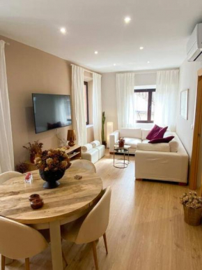 CasaPilarAlbaicinBajo apto suite, Granada